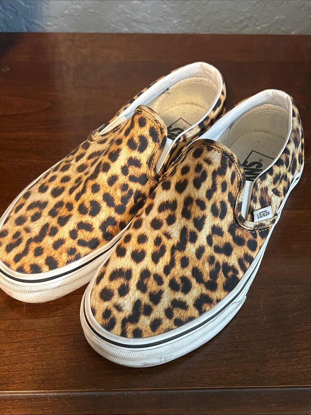 🐆 VANS Women’s Classic Slip-On Leopard Cheetah